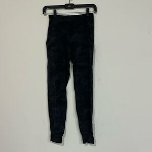 Lululemon align high rise jogger *full length sz 4 27” inseam